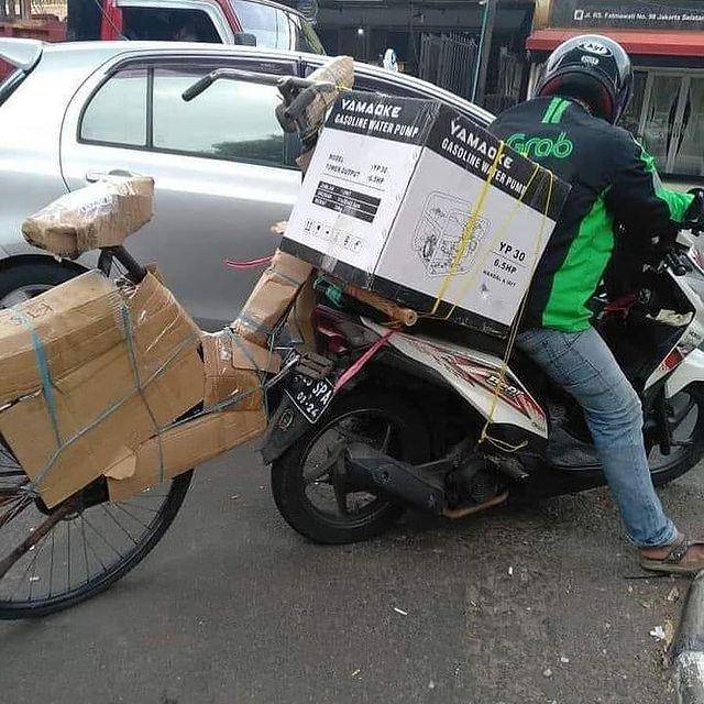 barang terkocak yang dikirim pakai ojol (instagram.com/ceritaojekonline.id)