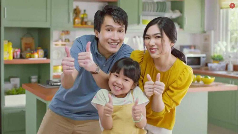 Kompak Abis! 9 Pasangan Artis Ini Lakukan Iklan Komersial Bersama