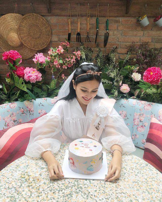 Jesica Fitriana bridal shower. instagram.com/jesicafitriana