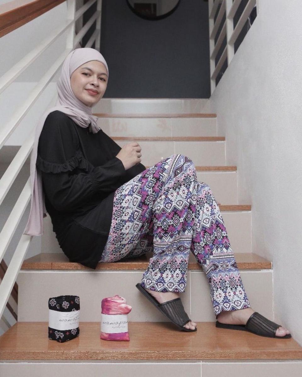 instagram.com/zhialatas