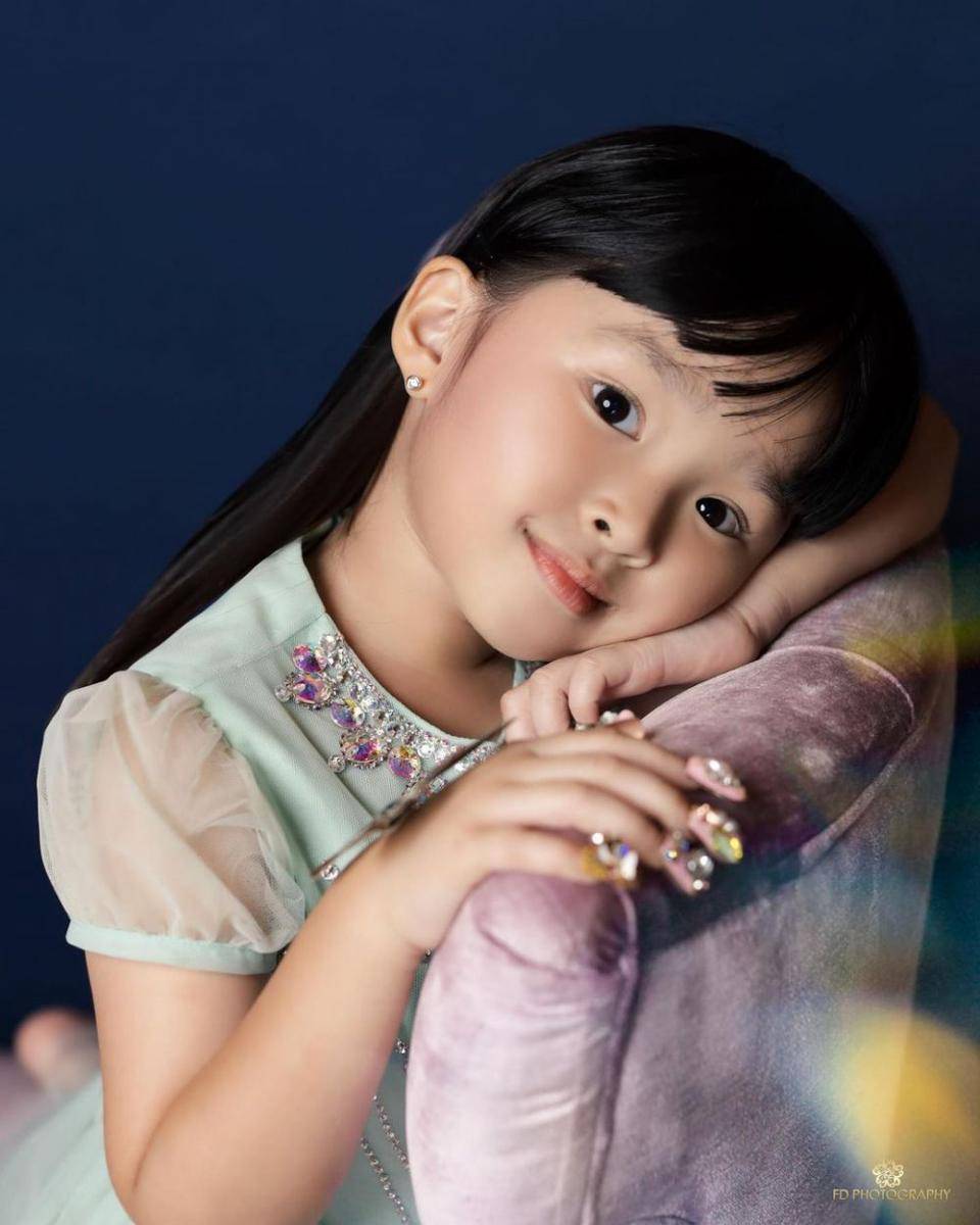 instagram.com/thaliaputrionsu/