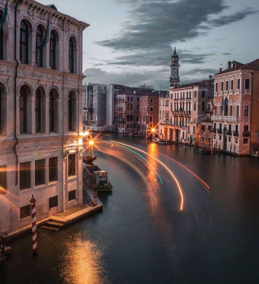 Instagram.com/venice.explore