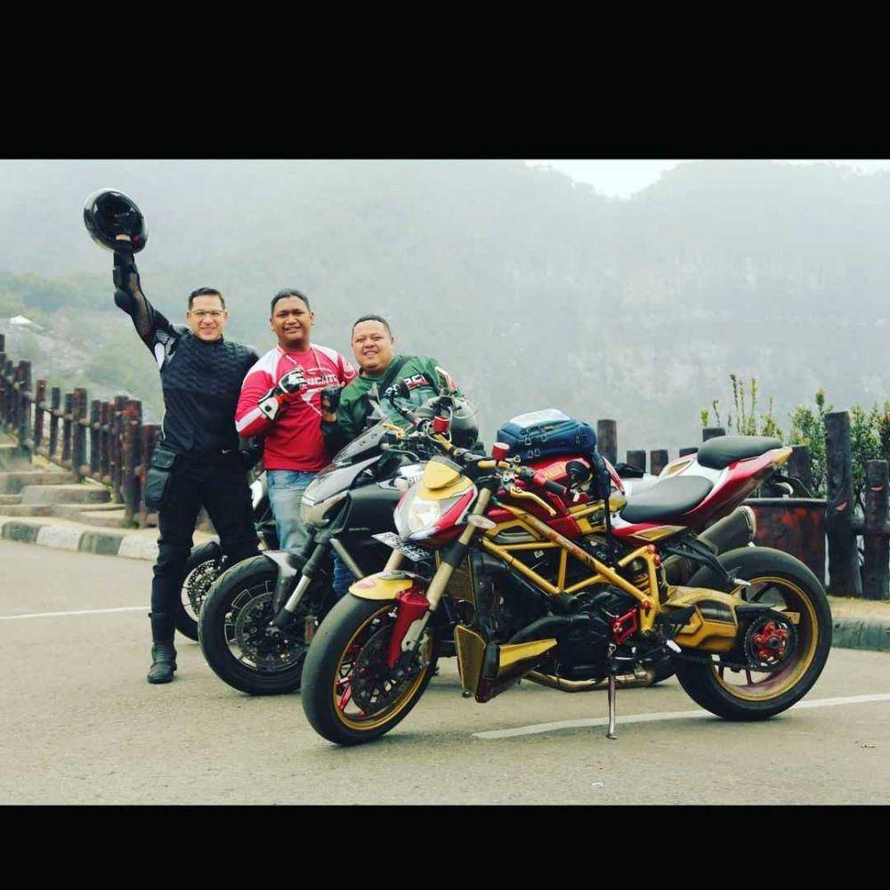 instagram.com/ariwibowo_official