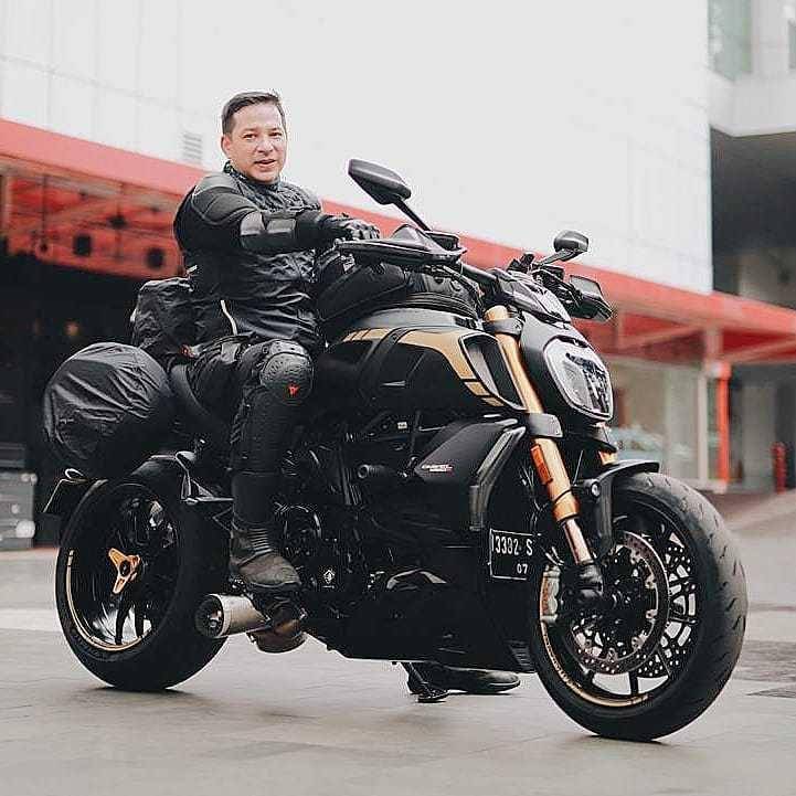 instagram.com/ariwibowo_official