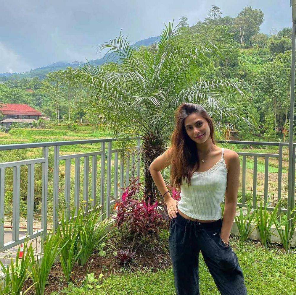 instagram.com/valerieethomas