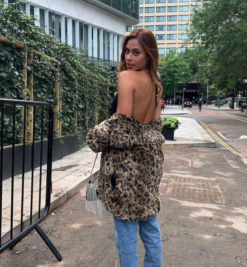 instagram.com/valeriethomas
