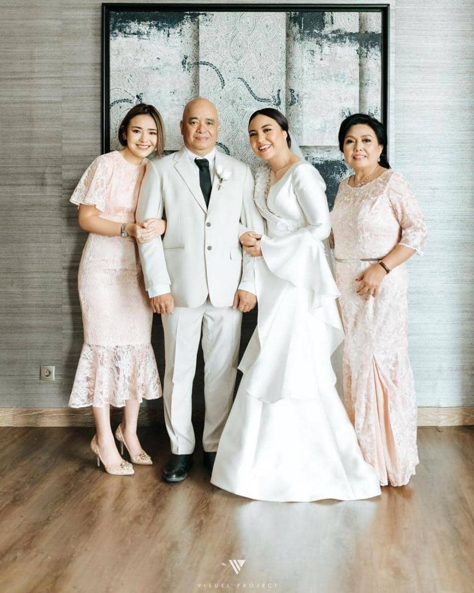 instagram.com/amandamanopo