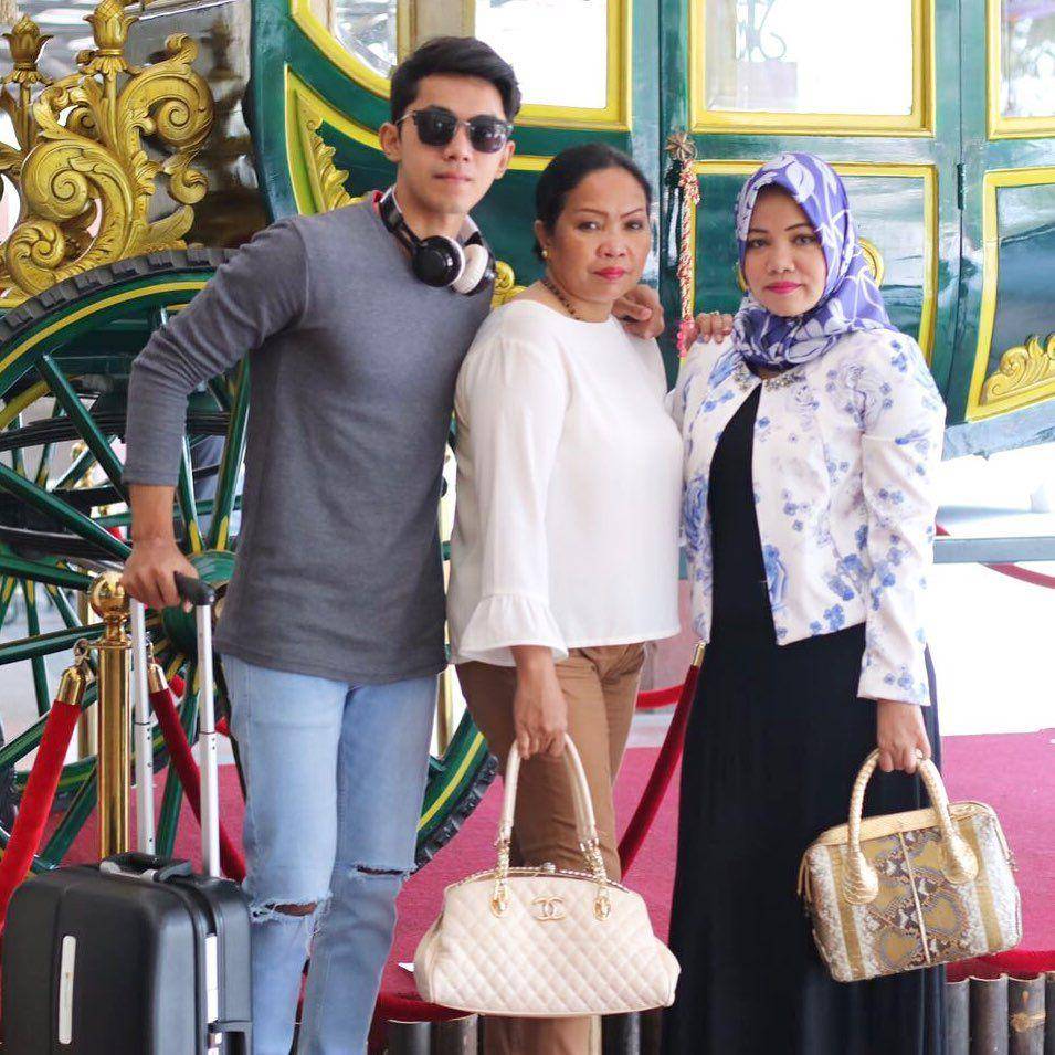 instagram.com/atiq_batik