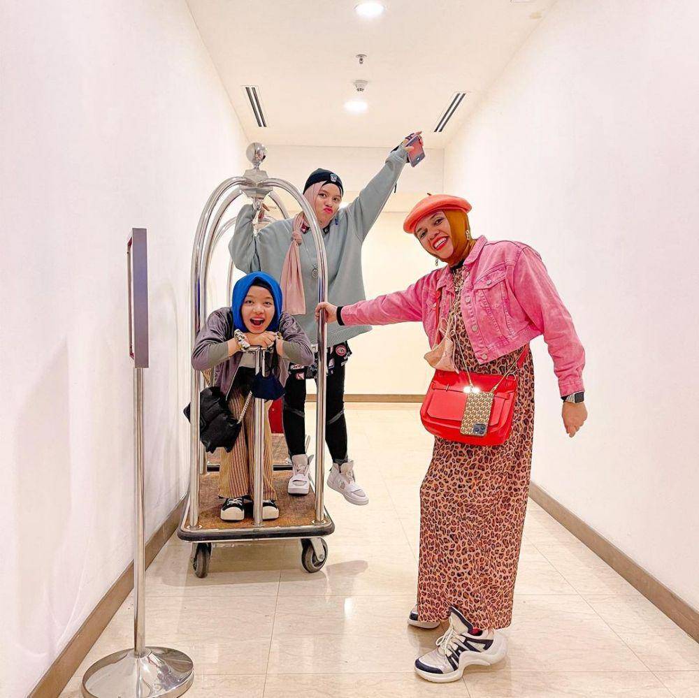 instagram.com/genifaruk