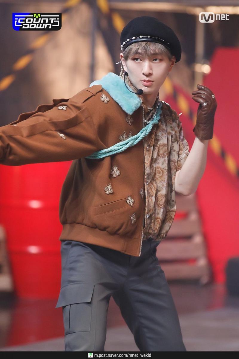 post.naver.com/mnet_wekid