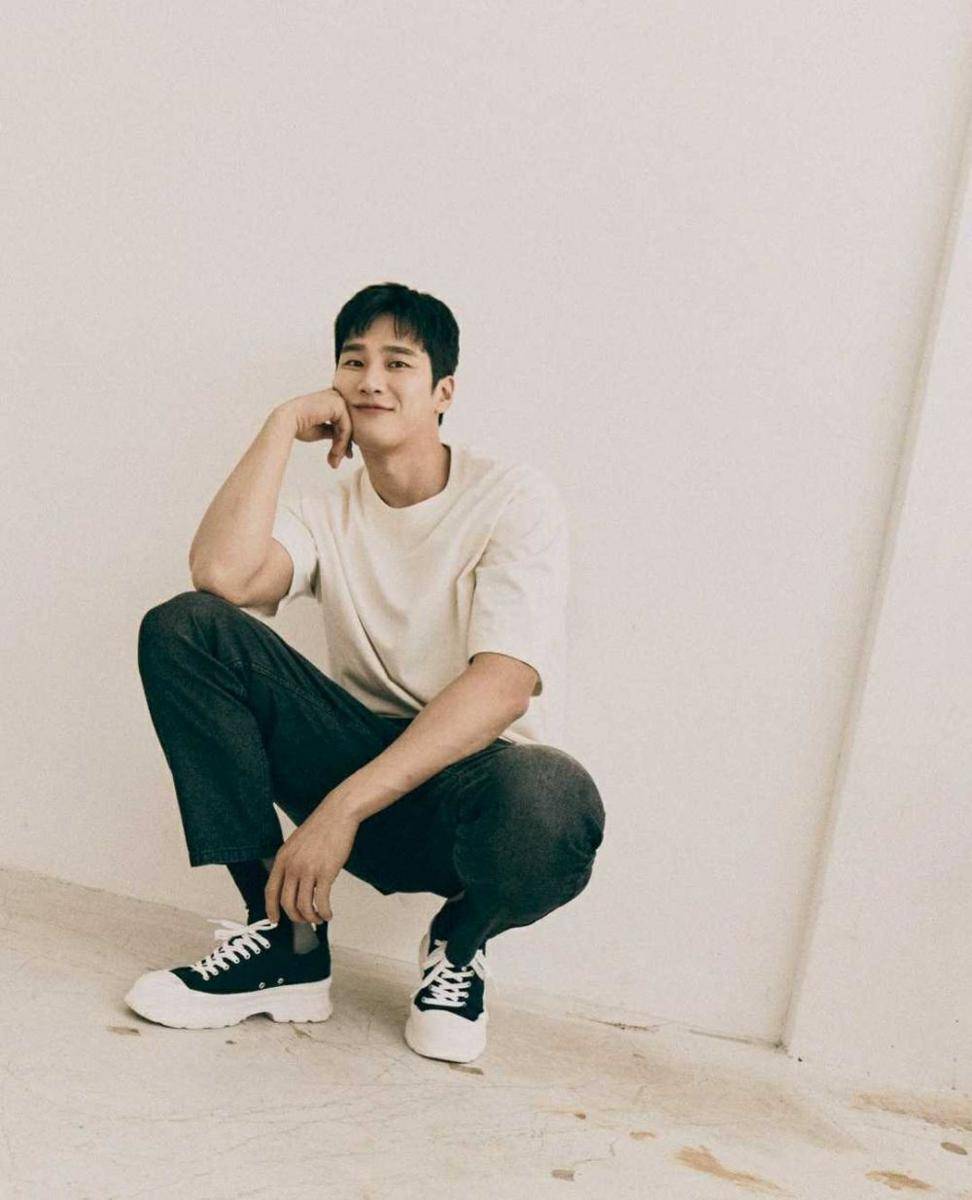 Instagram.com/bohyunahn