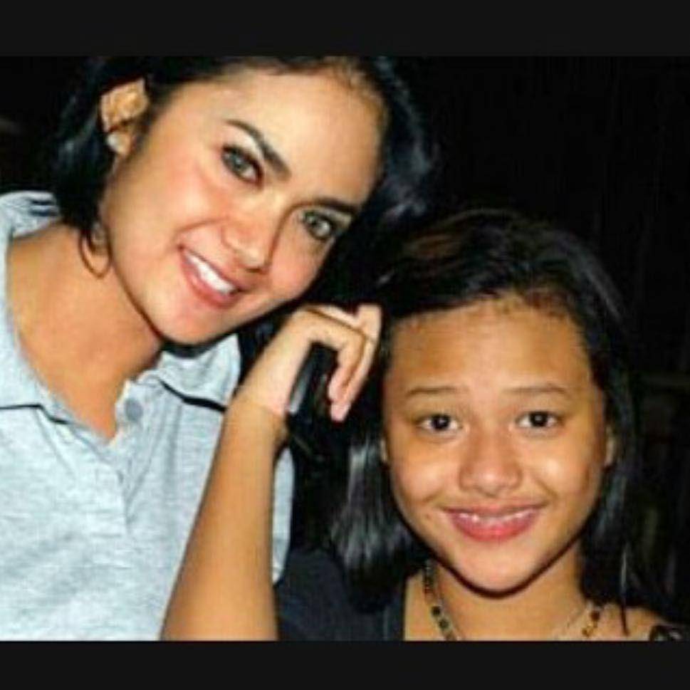 instagram.com/aurelie.hermansyah