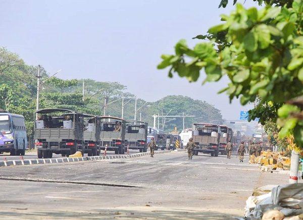 Situasi di Myanmar saat kudeta militer berlangsung. (Twitter.com/KhaingEiKhaing)