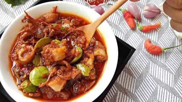Resep Sambal Cumi Kering yang Pedas dan Gurihnya Dijamin Bikin Nagih