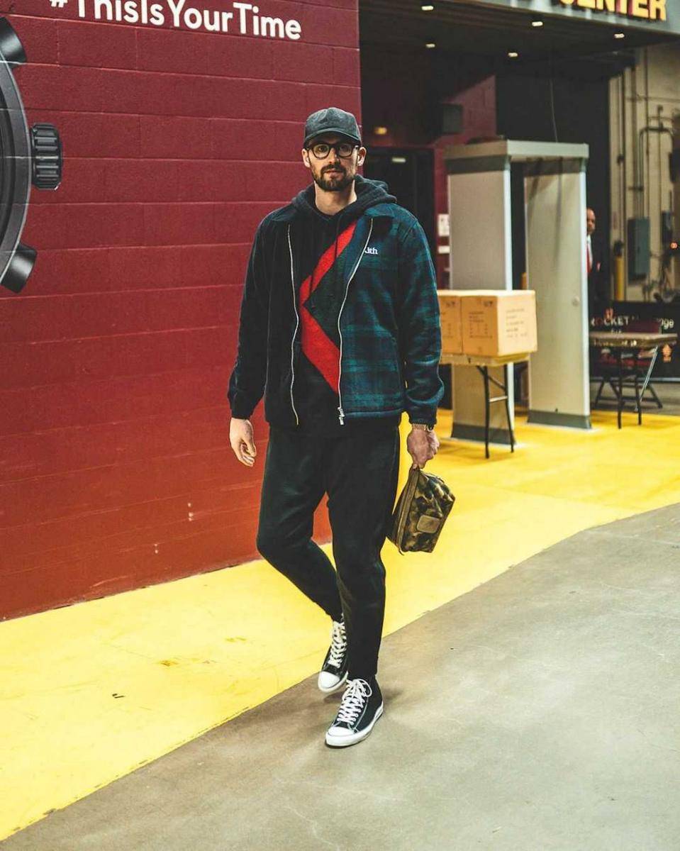 instagram.com/kevinlove