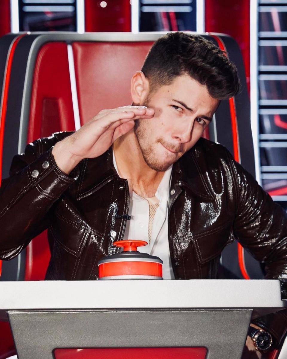 instagram.com/nickjonas