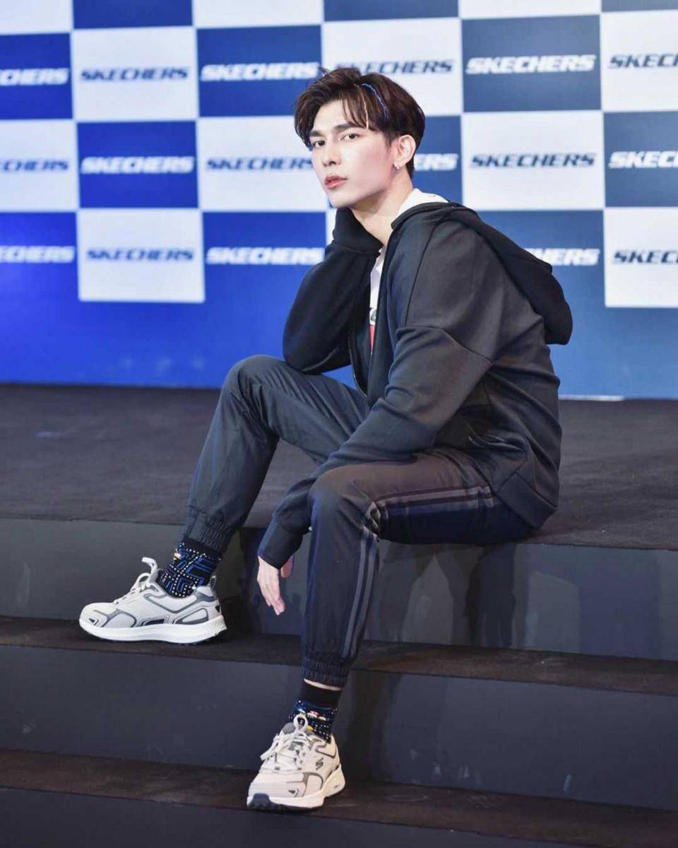 instagram.com/mewsuppasit