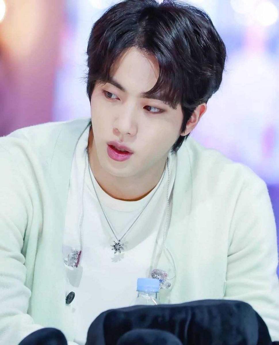 Instagram.com/jin__seokjin