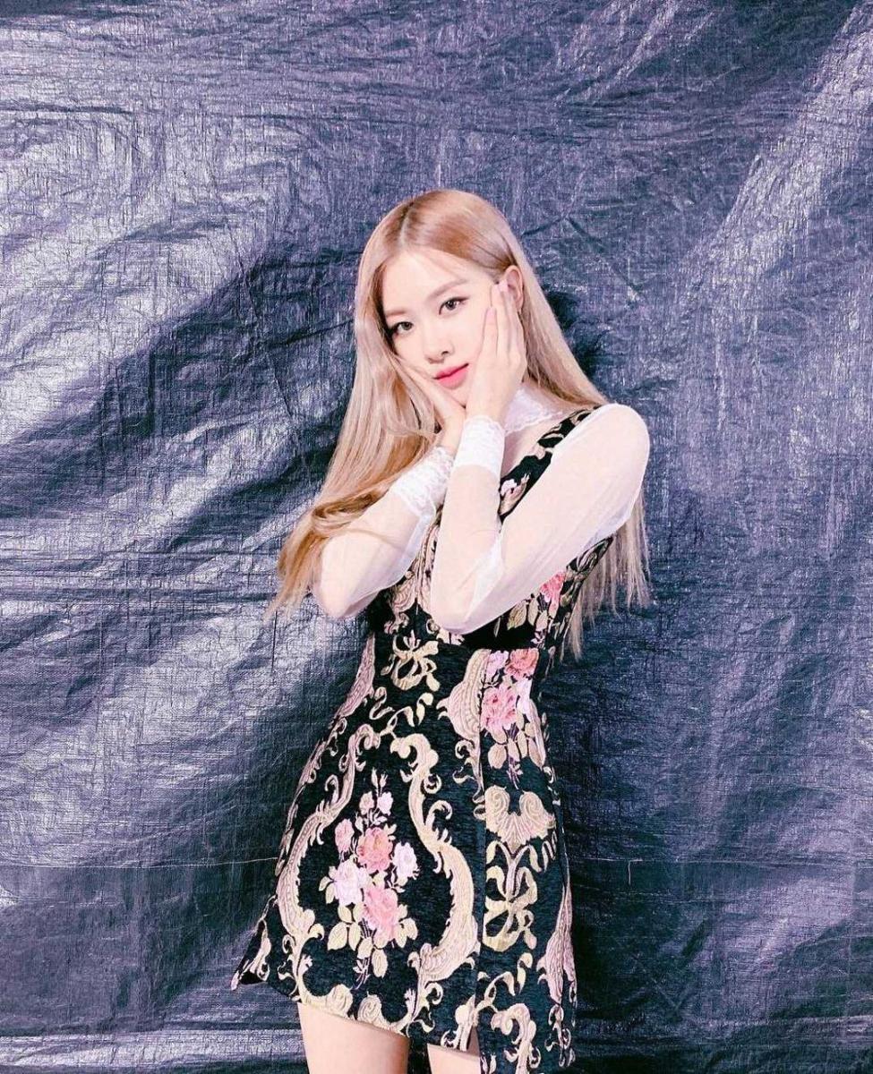 Instagram.com/roses_are_rosie