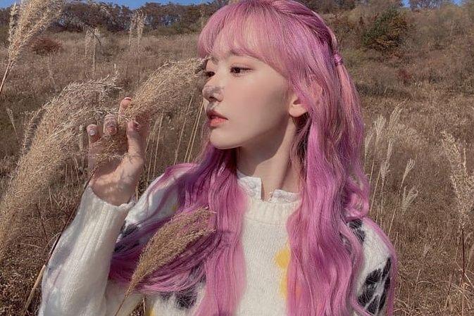 Genap 23 Tahun, Ini 9 Potret Side Profile Sakura IZ*ONE yang Memukau