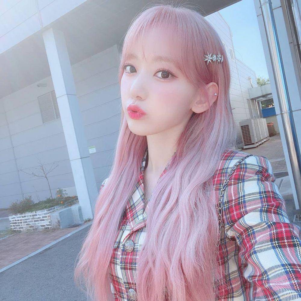 instagram.com/official_izone