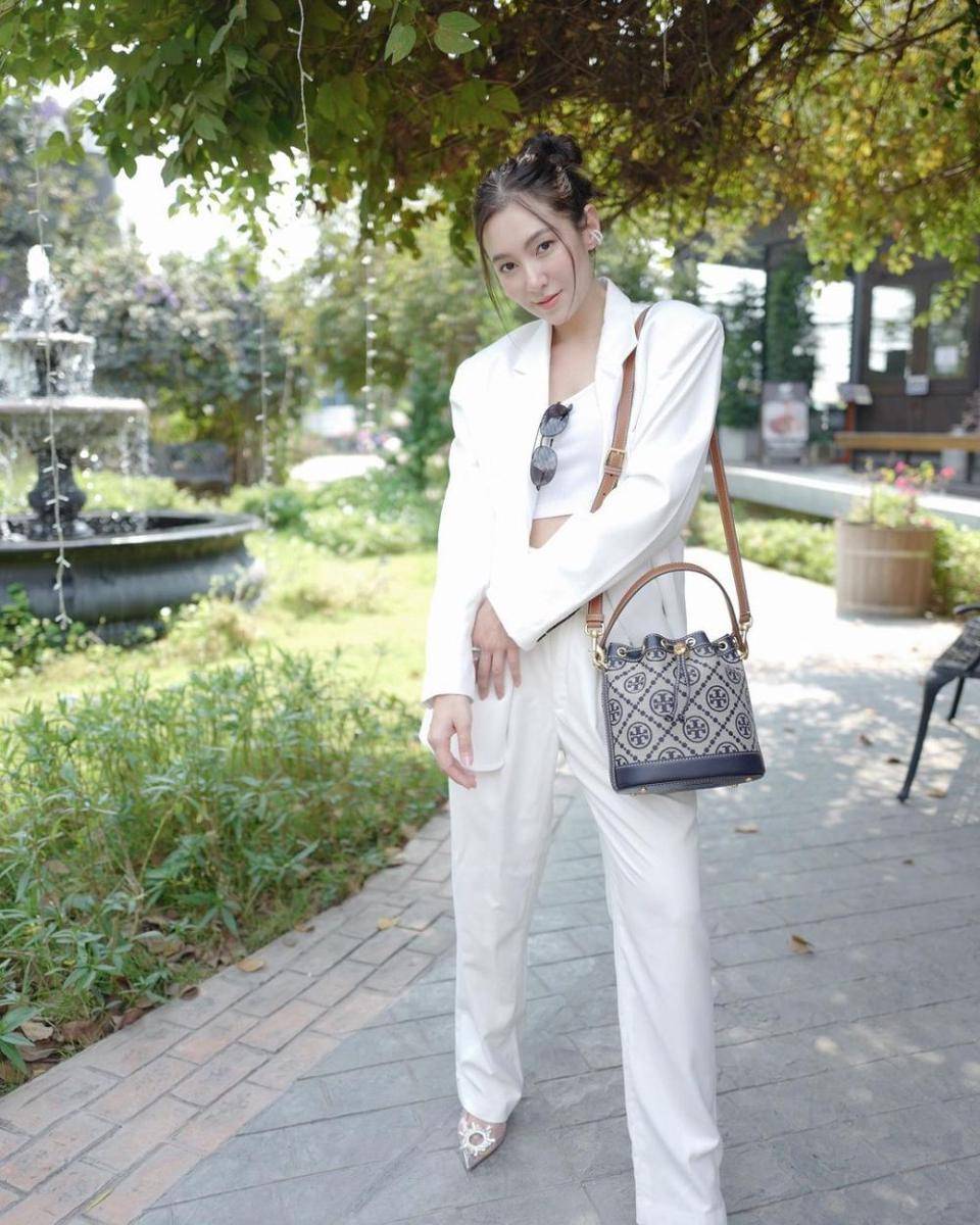 Instagram.com/bellacampen