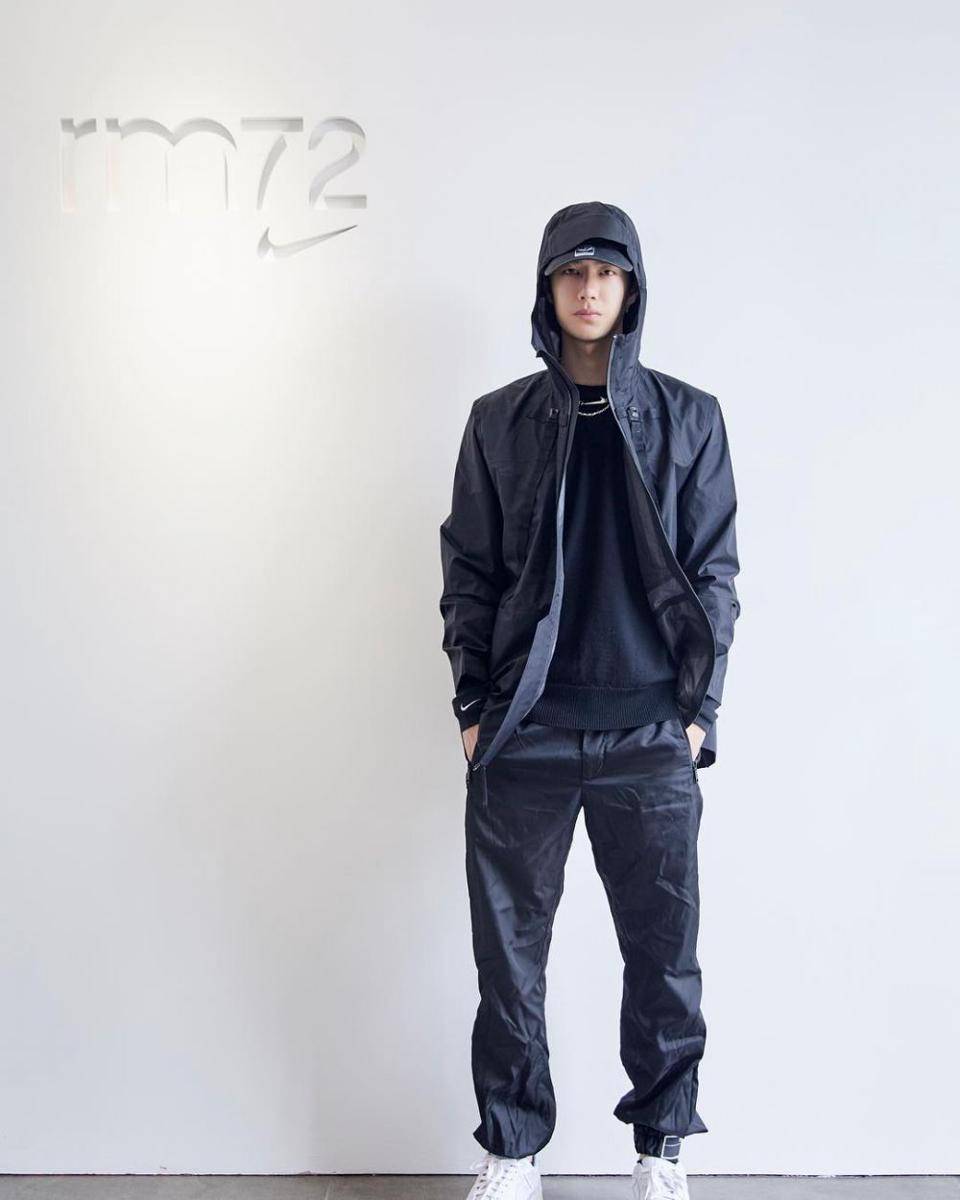 instagram.com/yibo.w_85