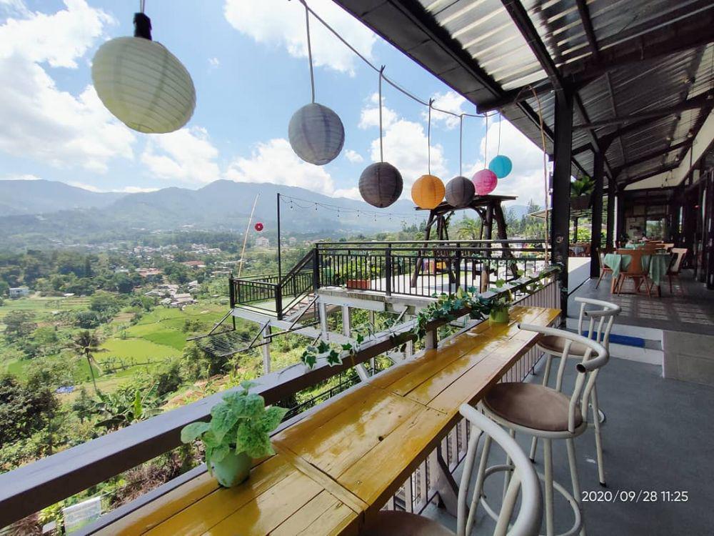 instagram.com/breevehills_resto