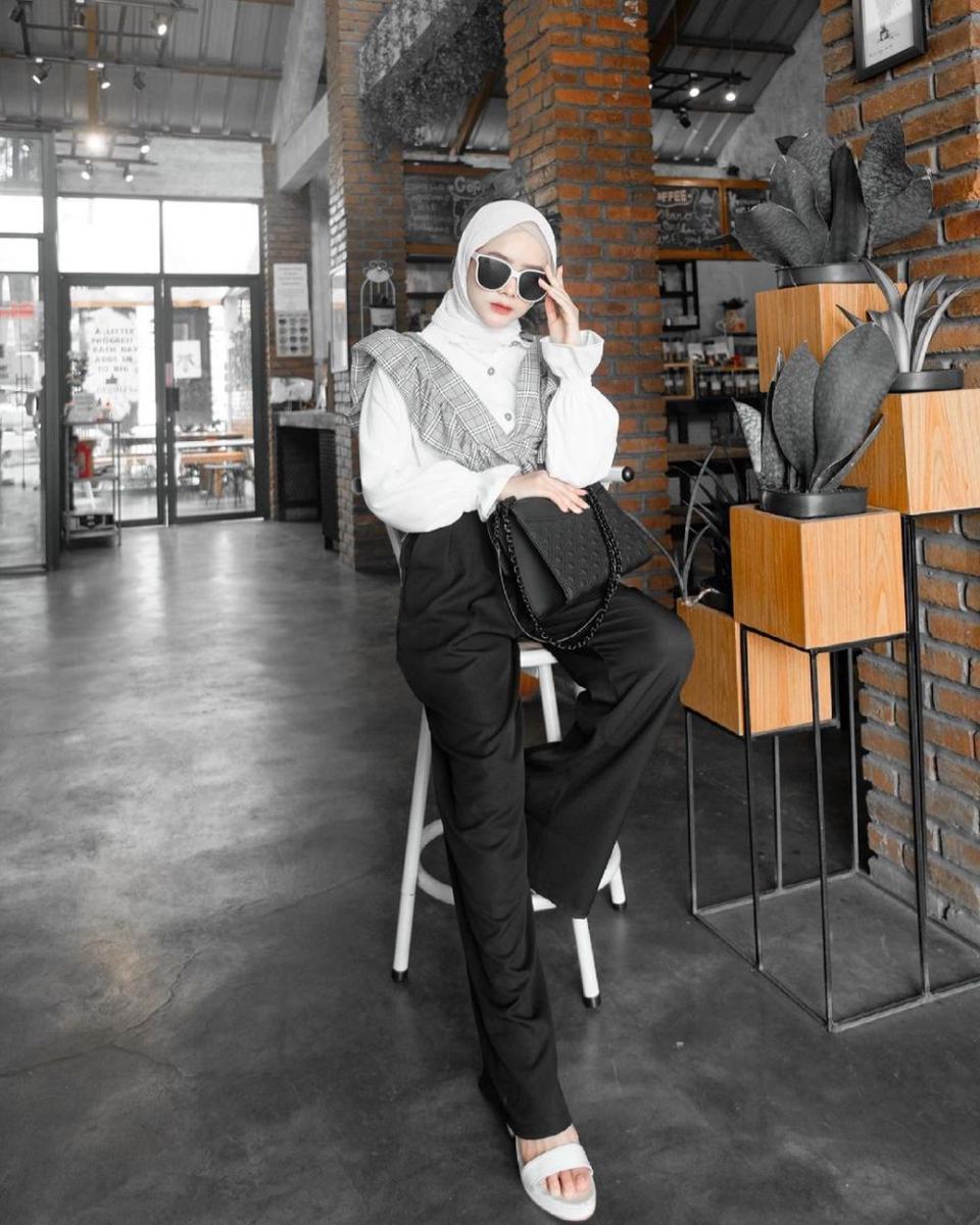Instagram.com/nafisahfauziyyah