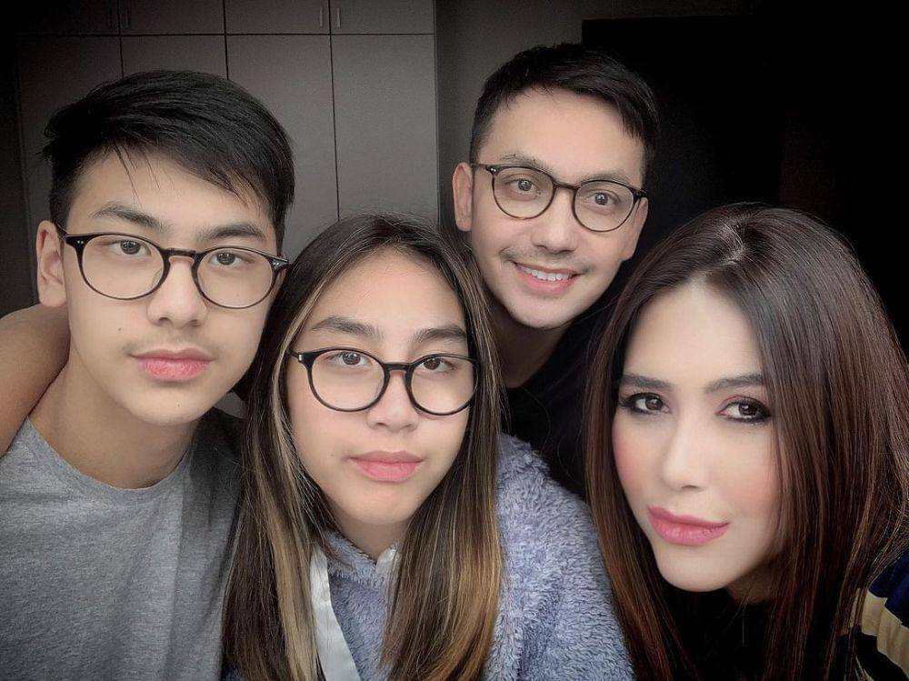 instagram.com/lala_gunawan_family