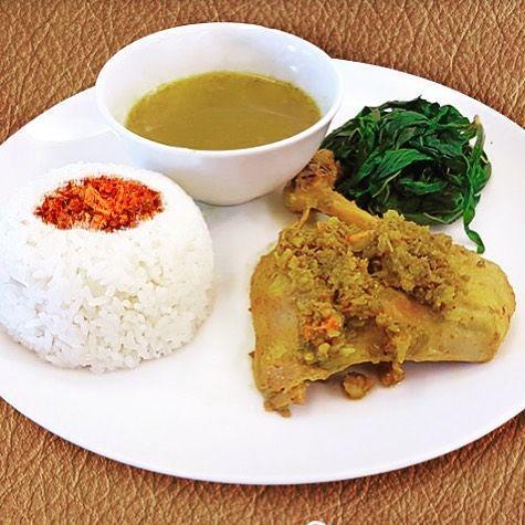 Resep Ayam Betutu Bali, Pedasnya Bikin Nagih Terus Nih!