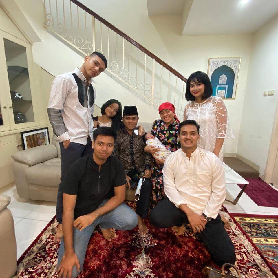 instagram.com/dewizuhriati