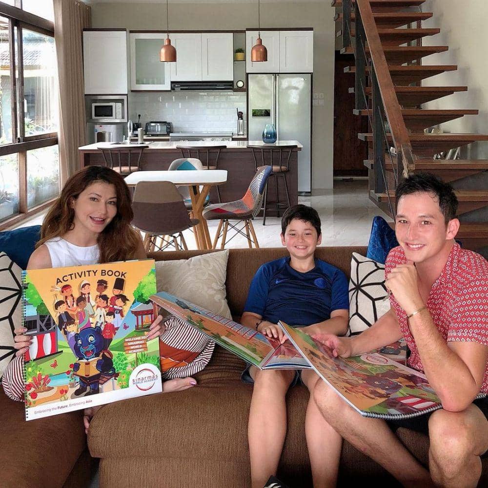 Instagram.com/tamarablezynskiofficial