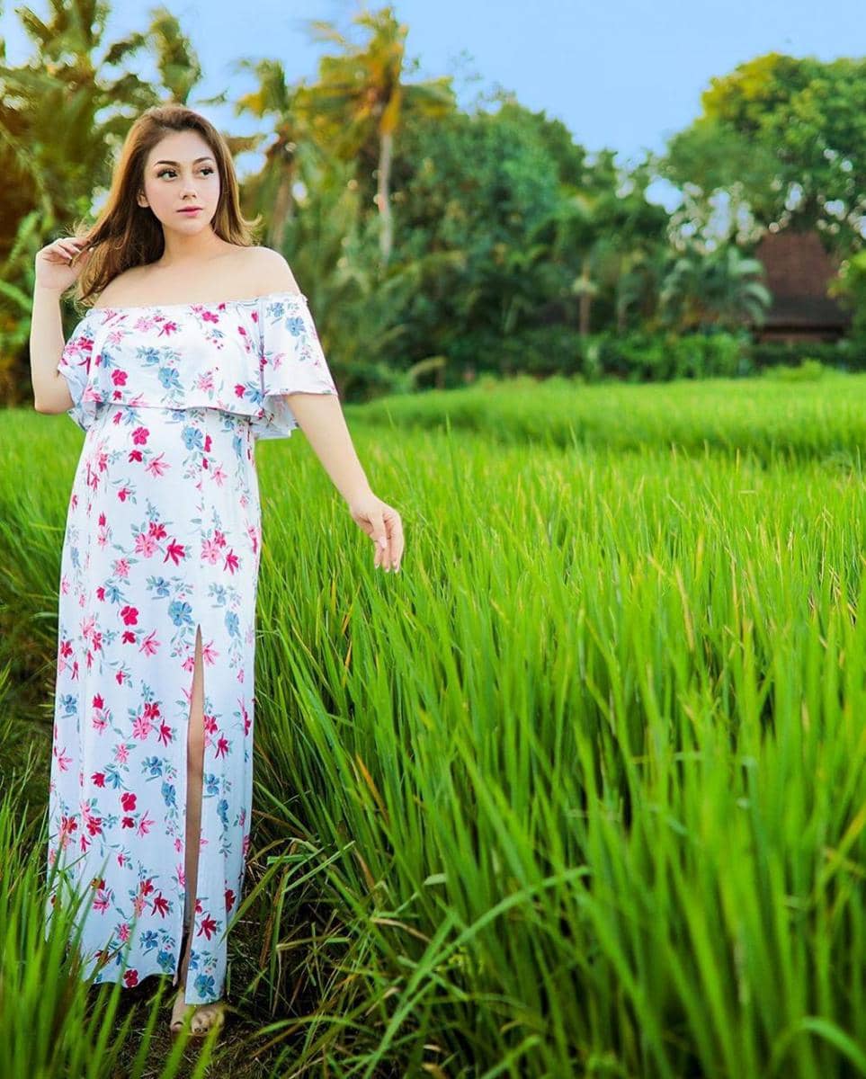 instagram.com/celine_evangelista