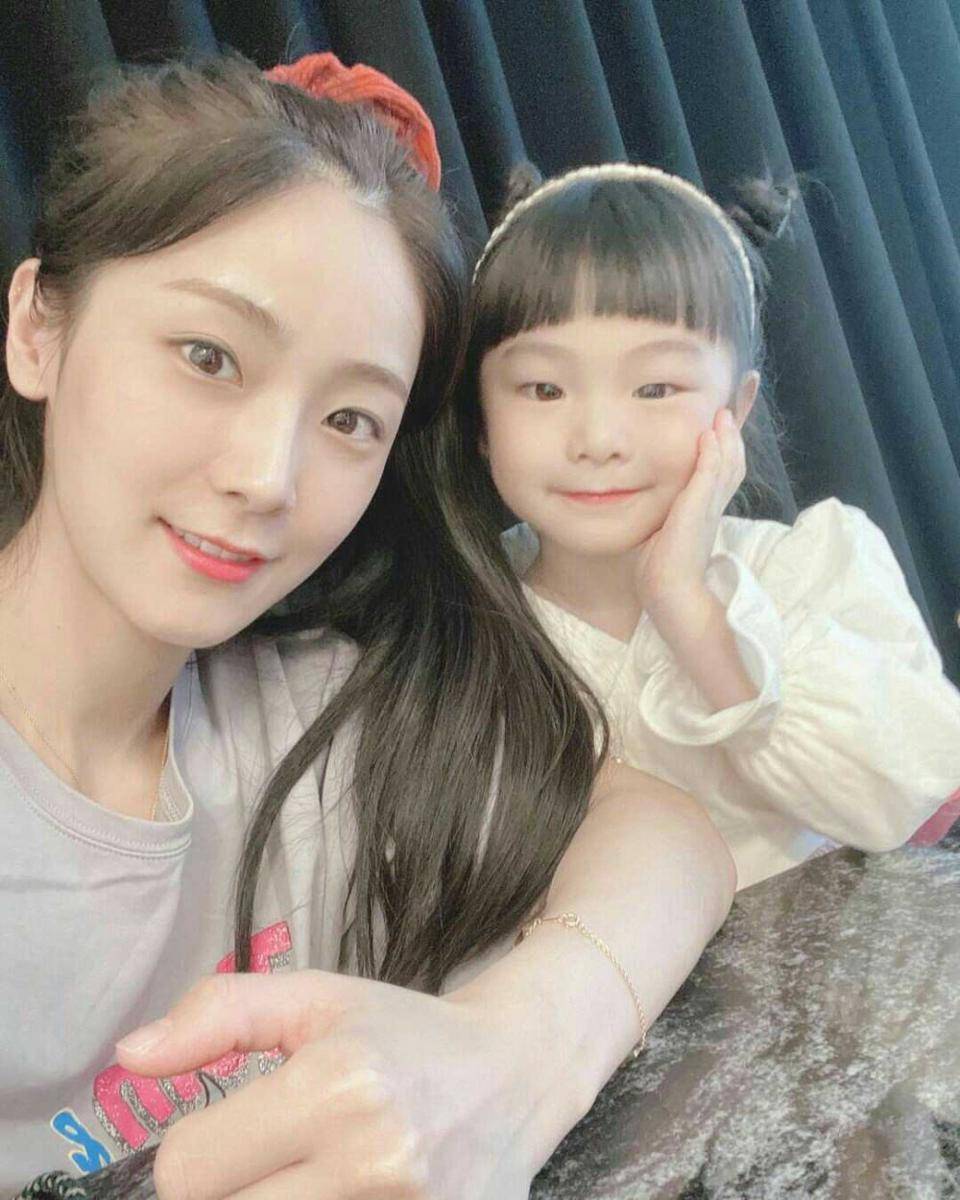 instagram.com/moonheeyul