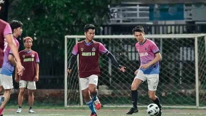 instagram.com/marcelldarwin