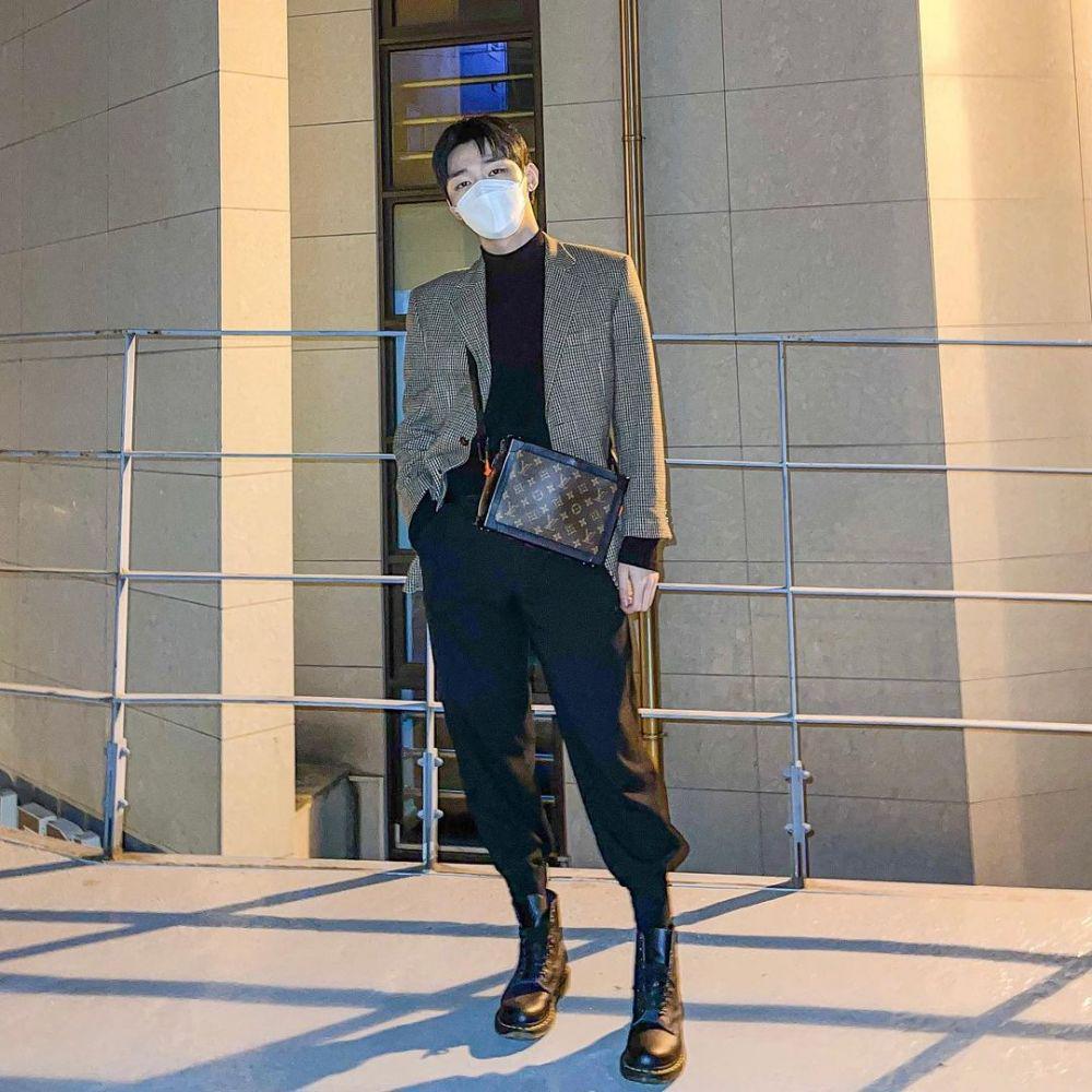 instagram.com/_yoonj1sung_