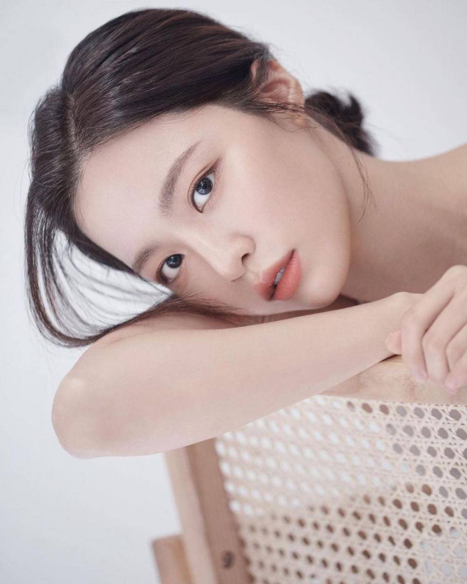 instagram.com/_yoonkyoung
