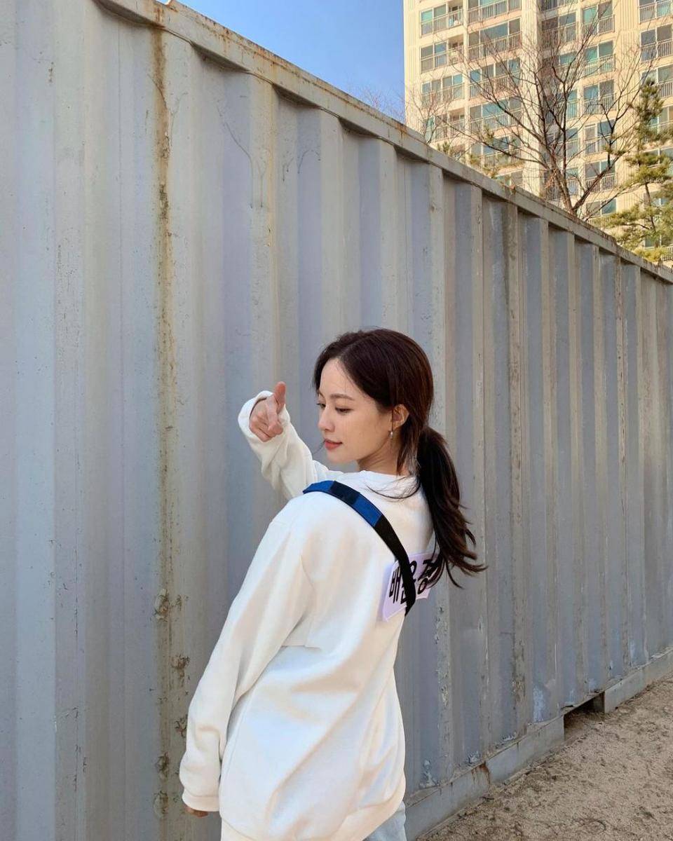 instagram.com/_yoonkyoung