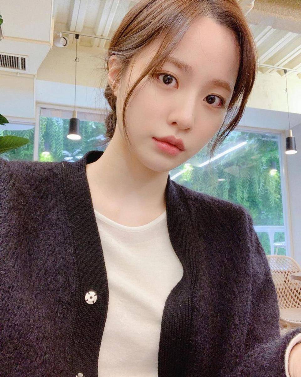 instagram.com/_yoonkyoung
