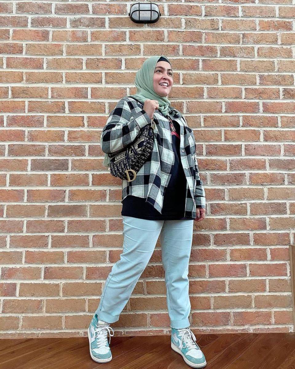 instagram.com/astridkuya