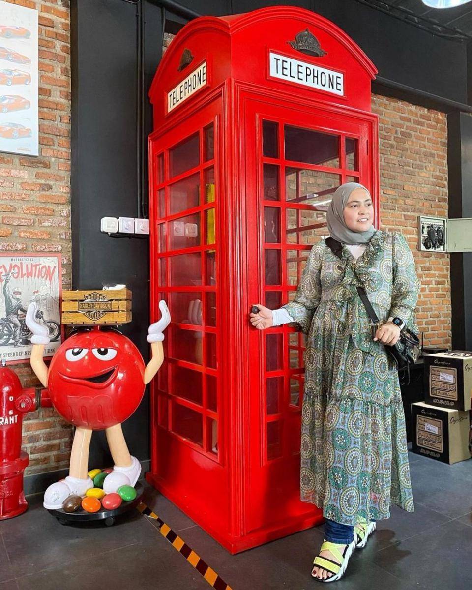 instagram.com/astridkuya