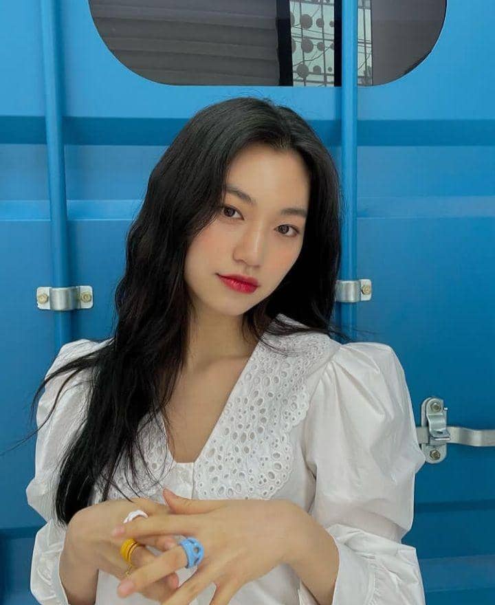 instagram.com/lafilledhiver_