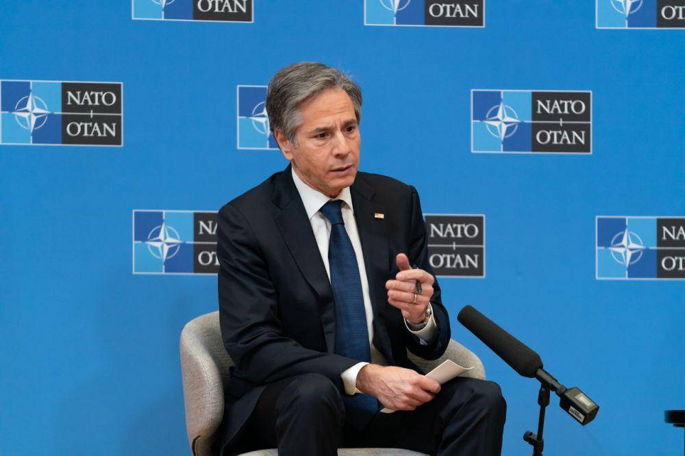 Menteri Luar Negeri AS Antony Blinken dalam kunjungannya ke markas NATO di Brussels pada hari Selasa, 23 Maret. Sumber:Twitter.com/Secretary Antony Blinken