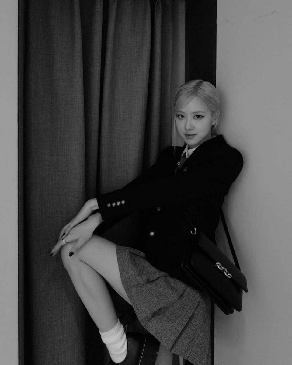 instagram.com/roses_are_rosie