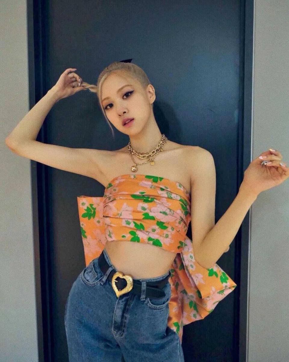 instagram.com/roses_are_rosie