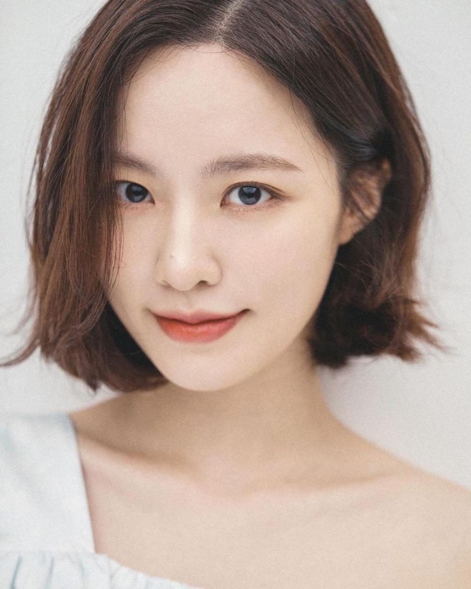 instagram.com/_yoonkyoung
