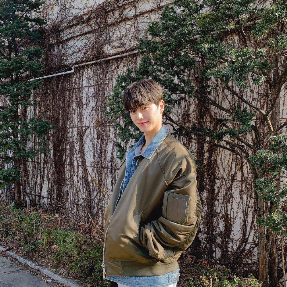 instagram.com/songkang_b