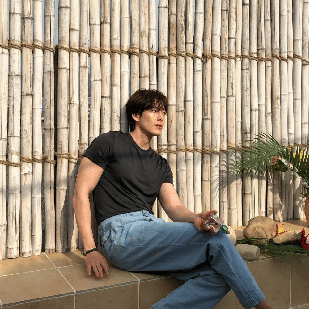 instagram.com/____kimwoobin