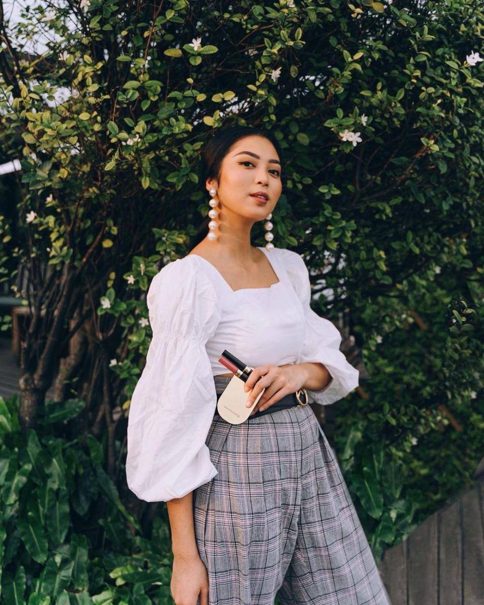 Instagram.com/elizrahajeng